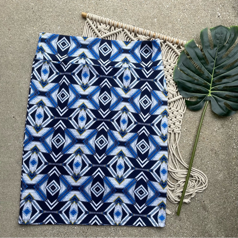 Plus Size LuLaRoe Printed Skirt Size 2XL